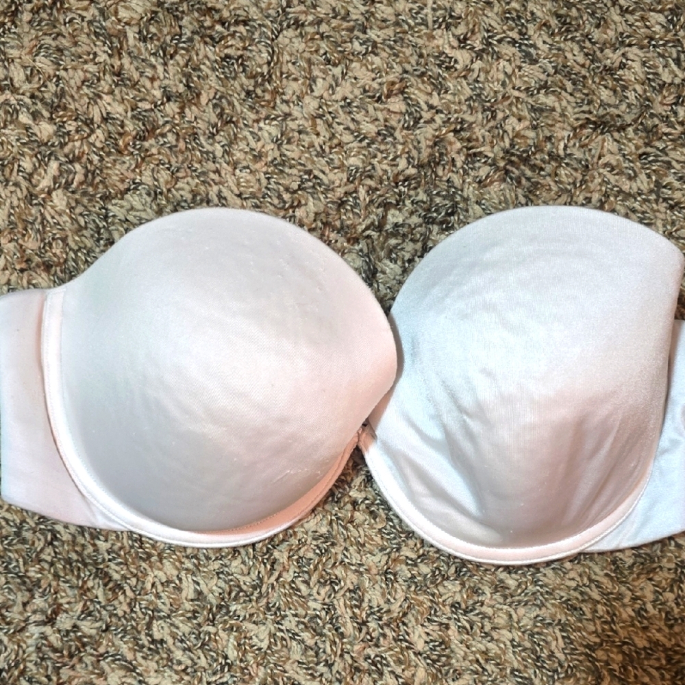 Victoria's Secret Very Sexy Strapless Bra